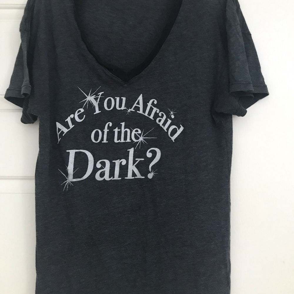Wildfox “Are you afraid of the dark” short sleeve Dark Gray Graphic Tee